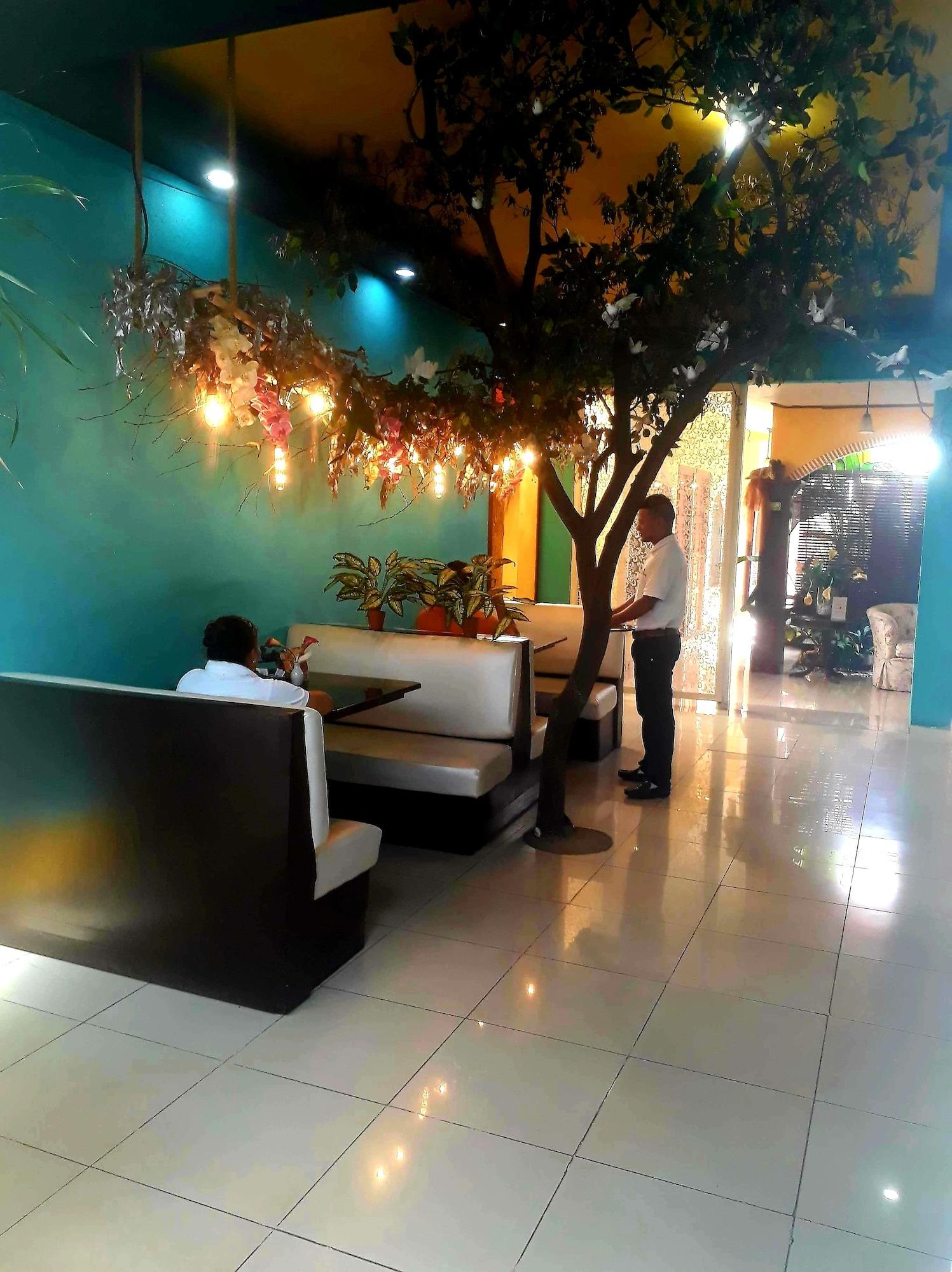 Hotel Aloha Managua Exterior photo