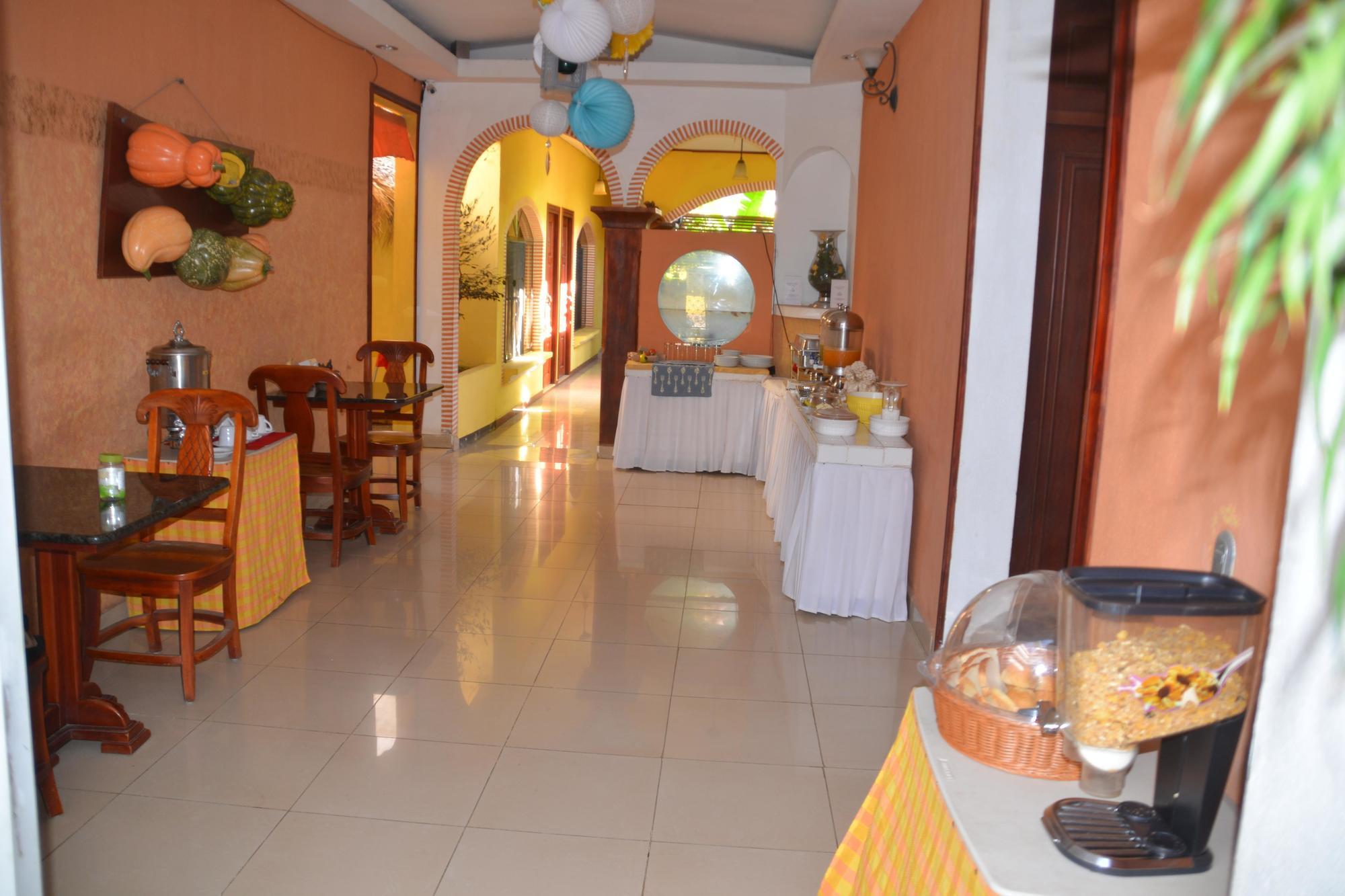 Hotel Aloha Managua Exterior photo